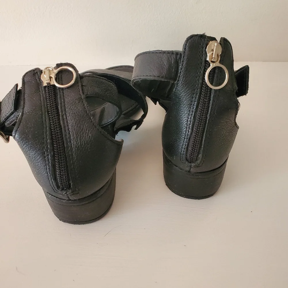 Steve Madden Sandals - Picture 3 of 5